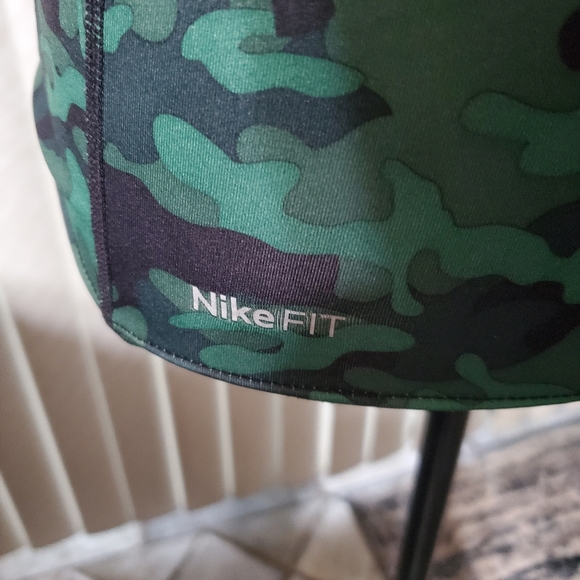 Nike Dri Fit Camouflage Top - Picture 3 of 5